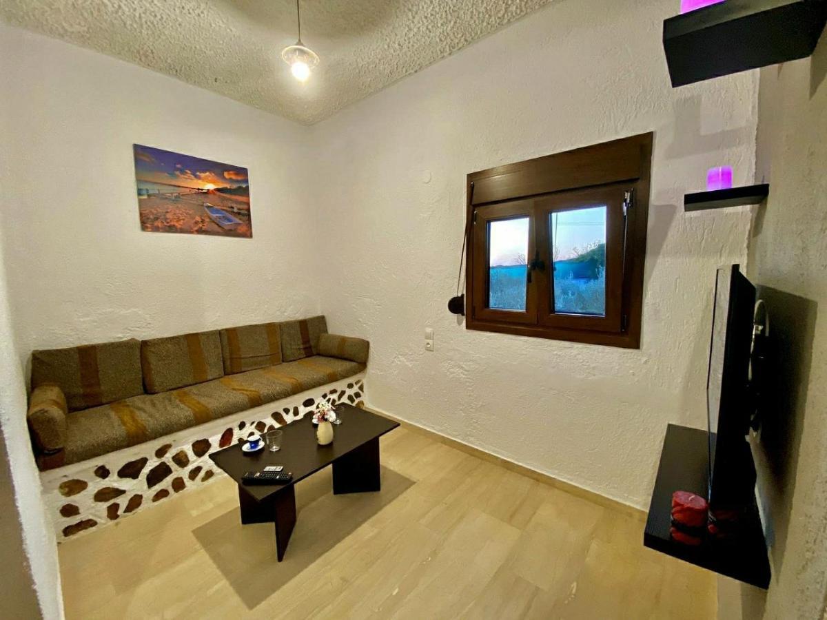 Peaceful Studio Apartment Near The Sea! 锡蒂亚 外观 照片